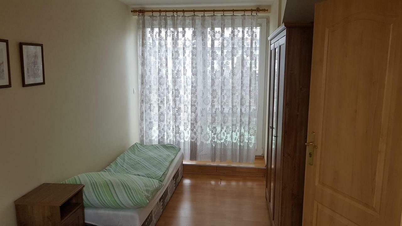 Apartmany Racianska Μπρατισλάβα Εξωτερικό φωτογραφία