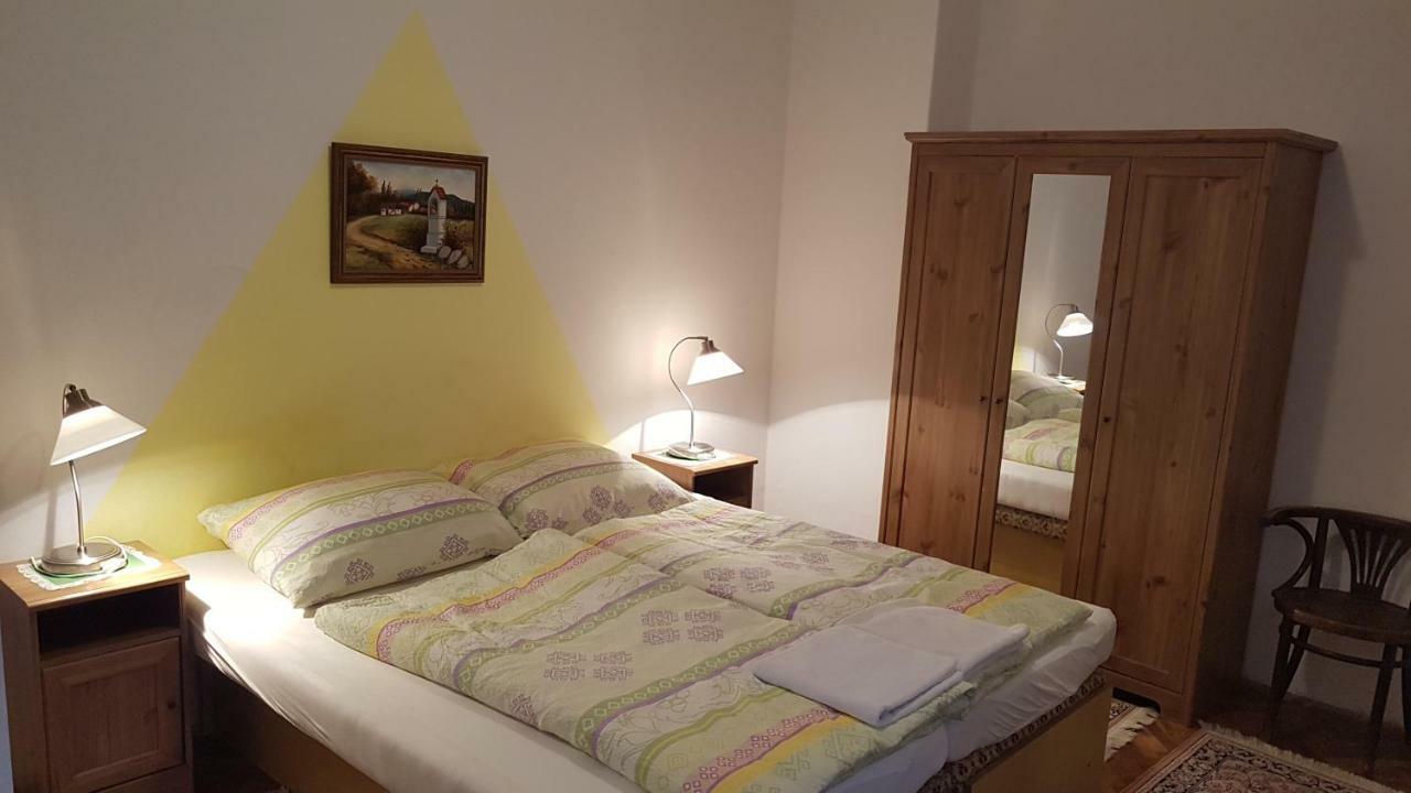 Apartmany Racianska Μπρατισλάβα Εξωτερικό φωτογραφία
